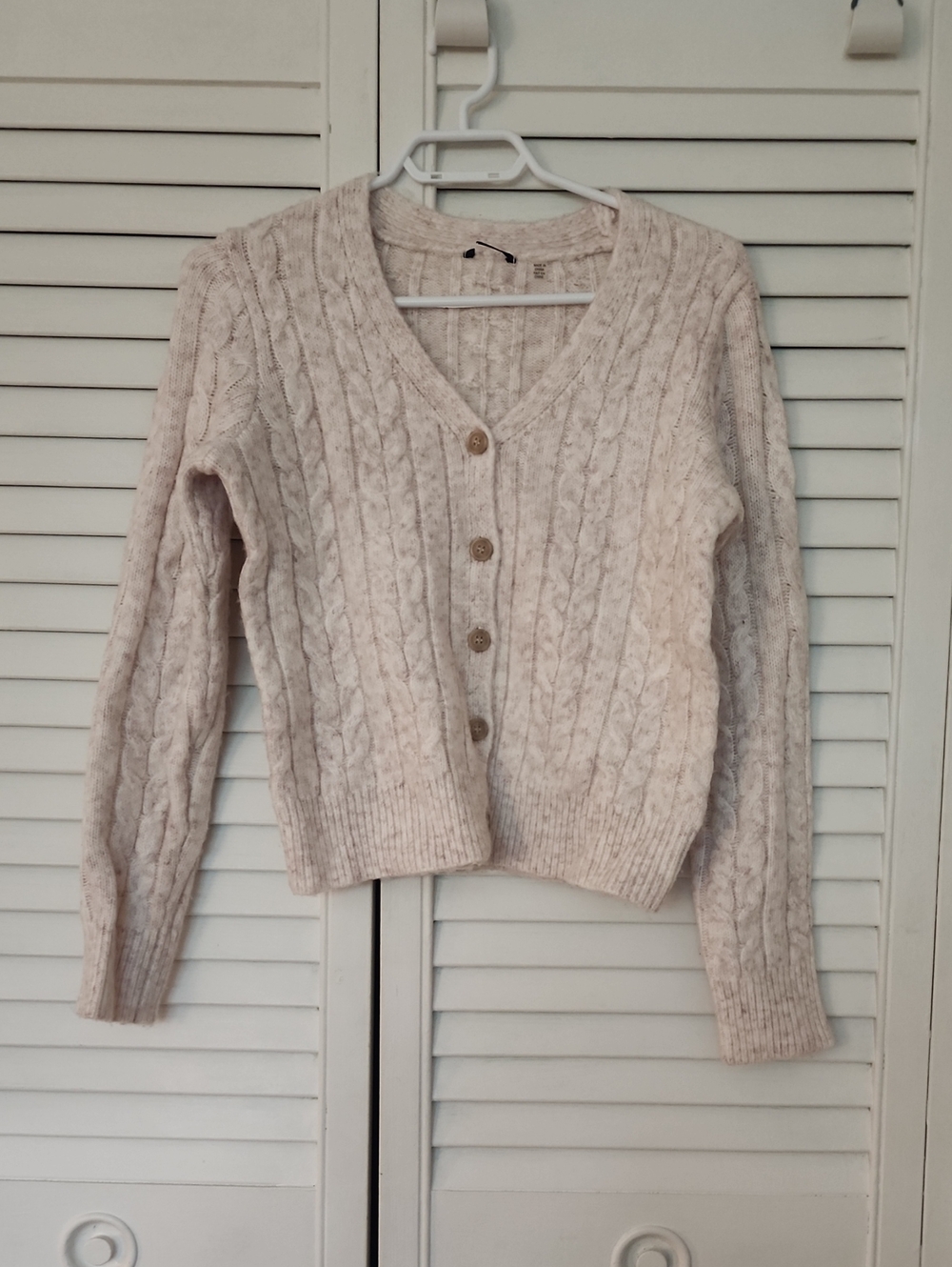 Women's Cream Cable-Knit Button Cardigan Sweater